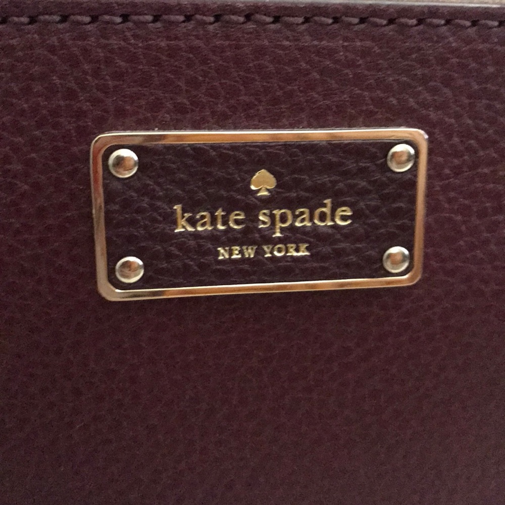 SOLD ON NEXTDOOR Kate spate ♠️ burgundy felix bag - Picture 3 of 8